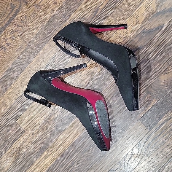 Bebe Heels - Picture 3 of 6